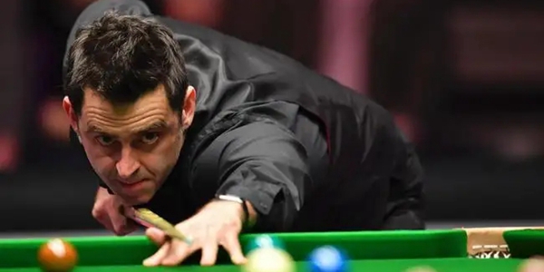 紧随霍吉之 紧随霍吉之