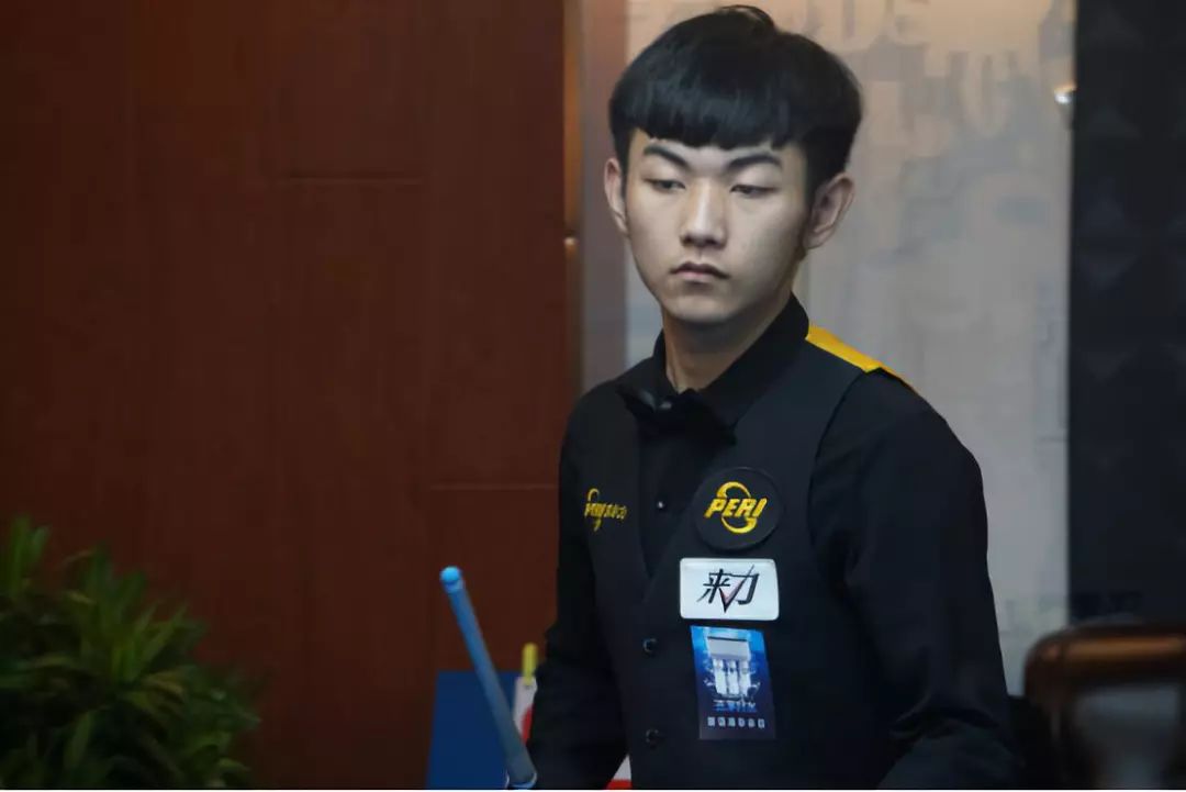 面对两条年 面对两条年