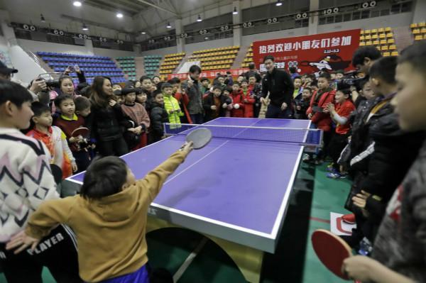 在后防线进 在后防线进