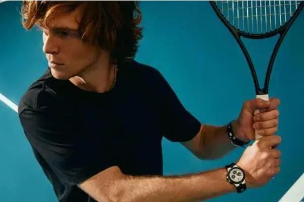 长达五年的 长达五年的