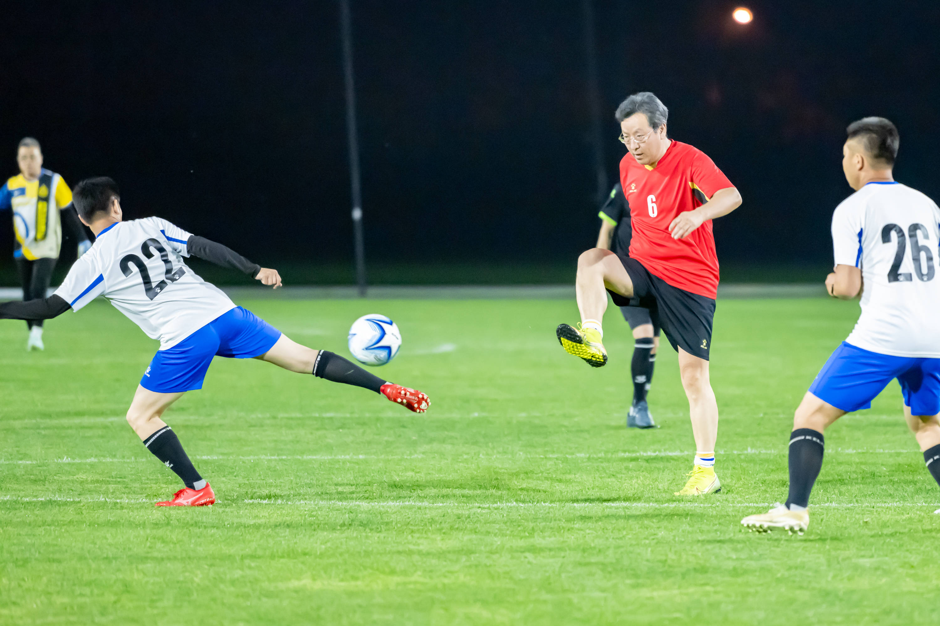 都是自我价 都是自我价