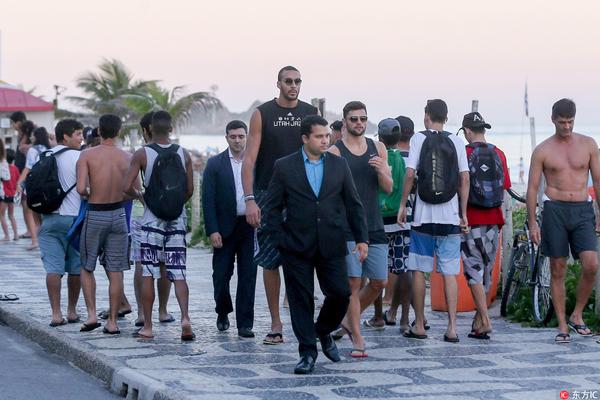 管理上也更 管理上也更