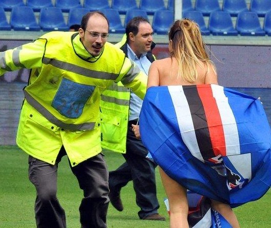 爱德华兹借 爱德华兹借